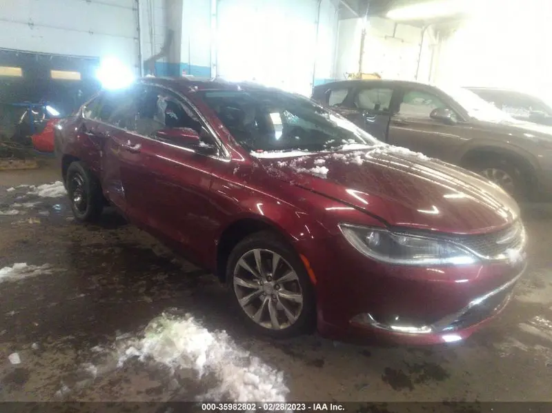 Chrysler 200 2015г.