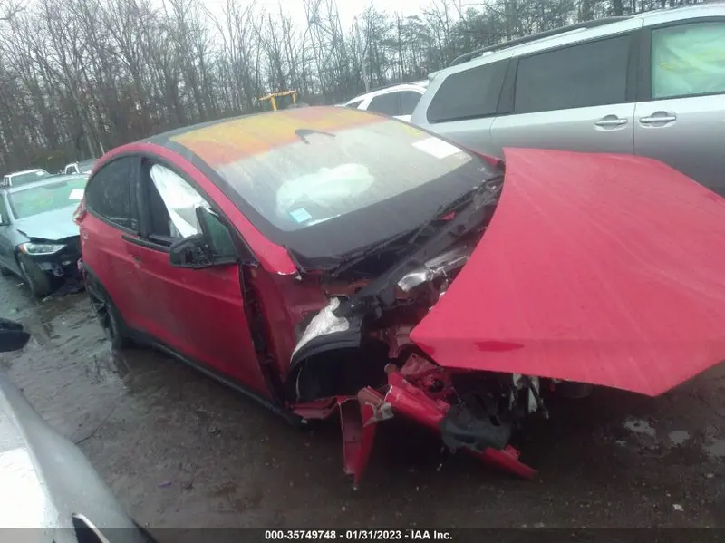 Tesla Model X 2022г.