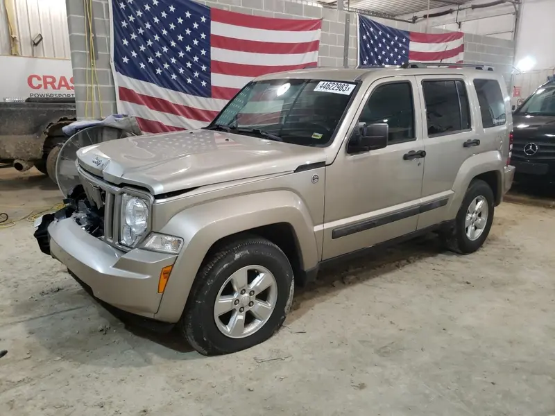 Jeep Liberty 2011г.