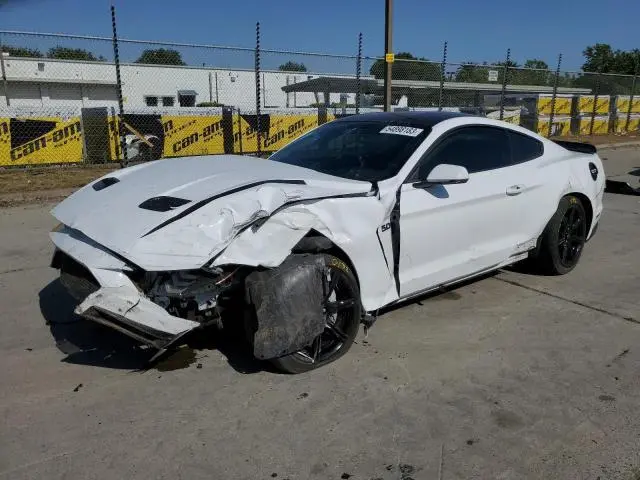 Ford Mustang 2019г.