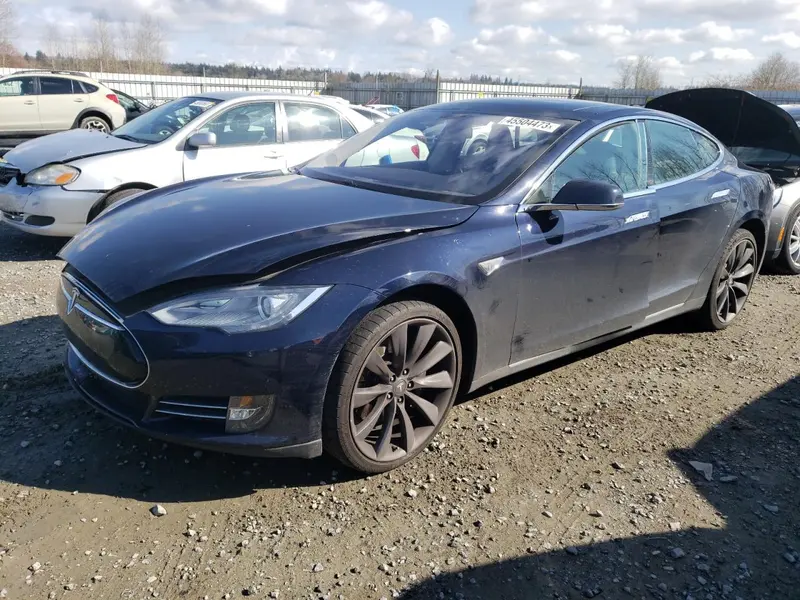 Tesla Model S 2013г.