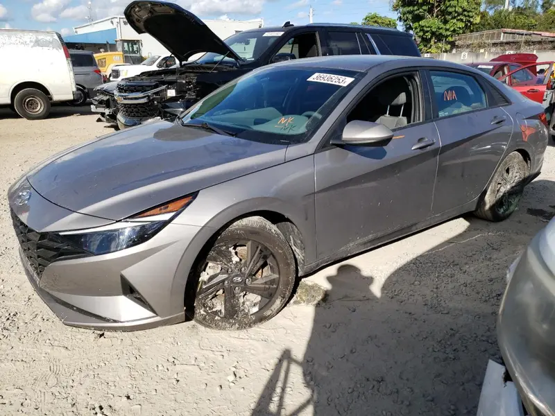 Hyundai Elantra 2021г.