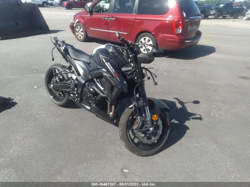 Suzuki GSX-S750 2022г.