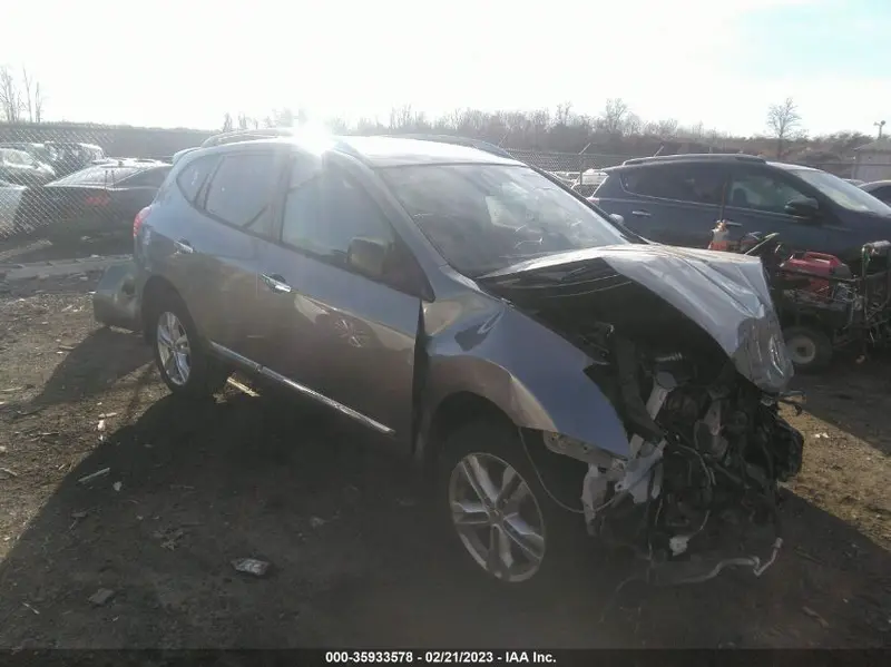 Nissan Rogue 2015г.