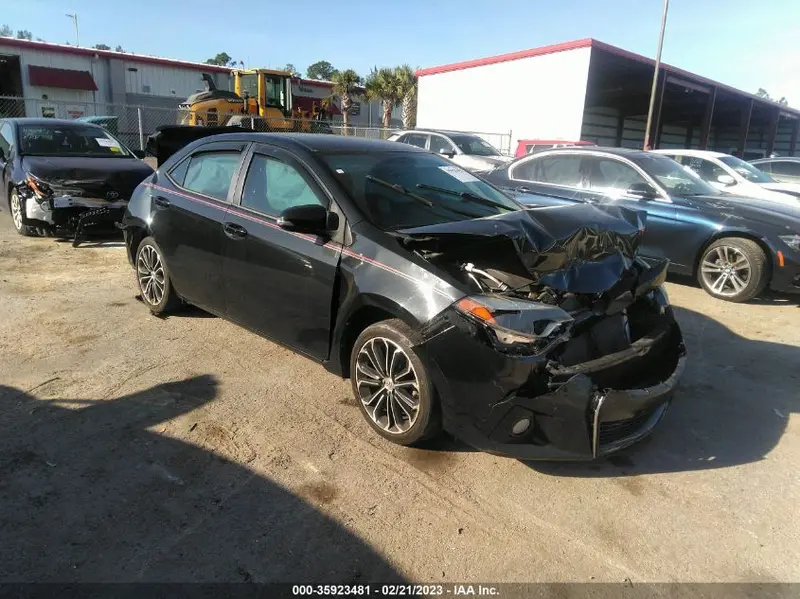 Toyota Corolla 2015г.