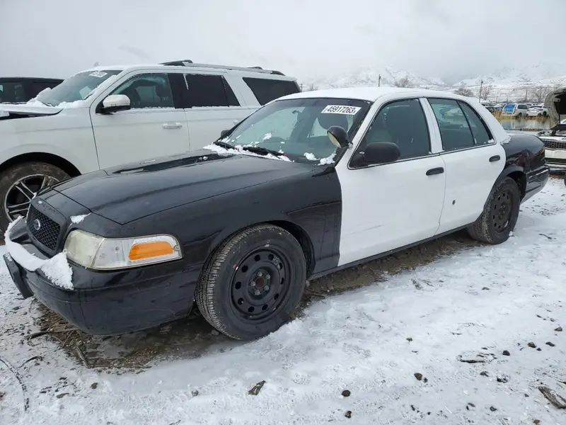 Ford Crown Victoria 2011г.