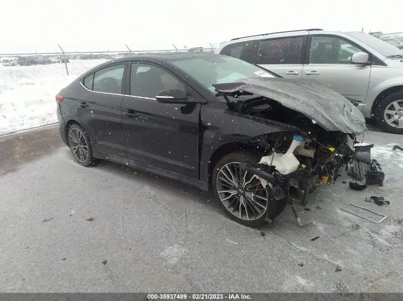 Hyundai Elantra 2018г.