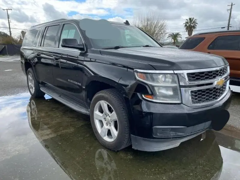 Chevrolet Suburban 2015г.