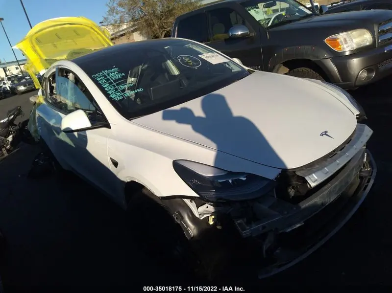 Tesla Model Y 2022г.