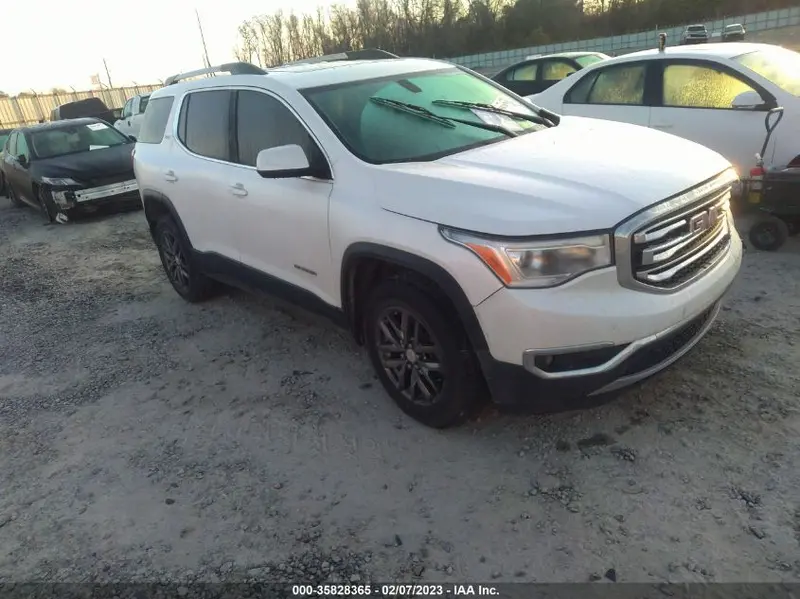 GMC Acadia 2017г.