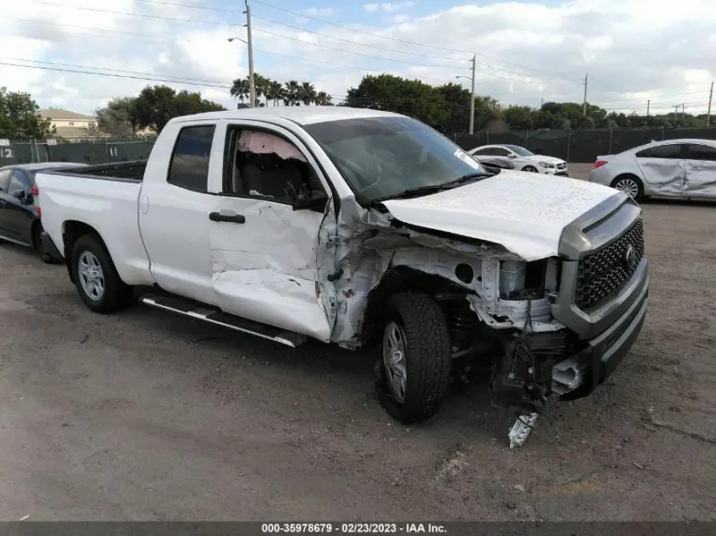 Toyota Tundra 2020г.