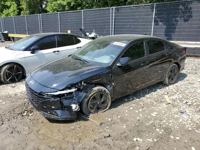 Hyundai Elantra 2021г.