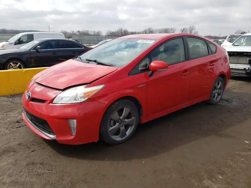Toyota Prius 2015г.