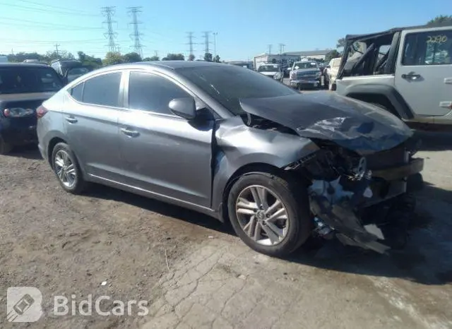 Hyundai Elantra 2019г.