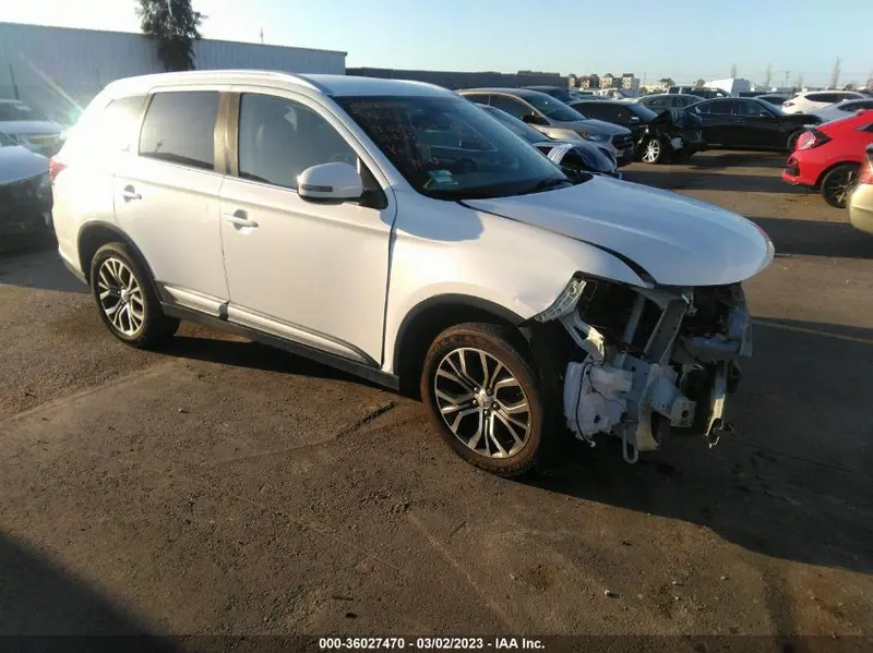 Mitsubishi Outlander 2017г.