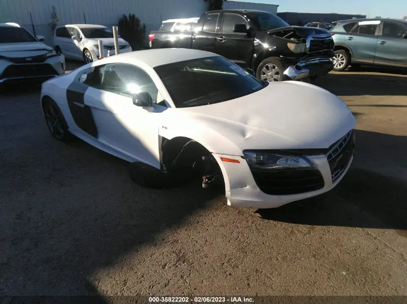 Audi R8 2011г.