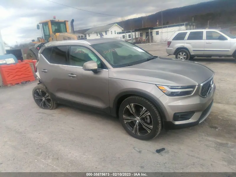 Volvo XC40 2020г.