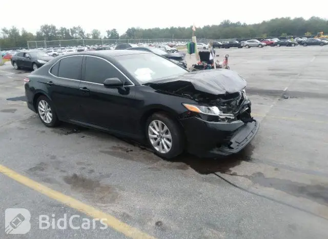 Toyota Camry 2020г.