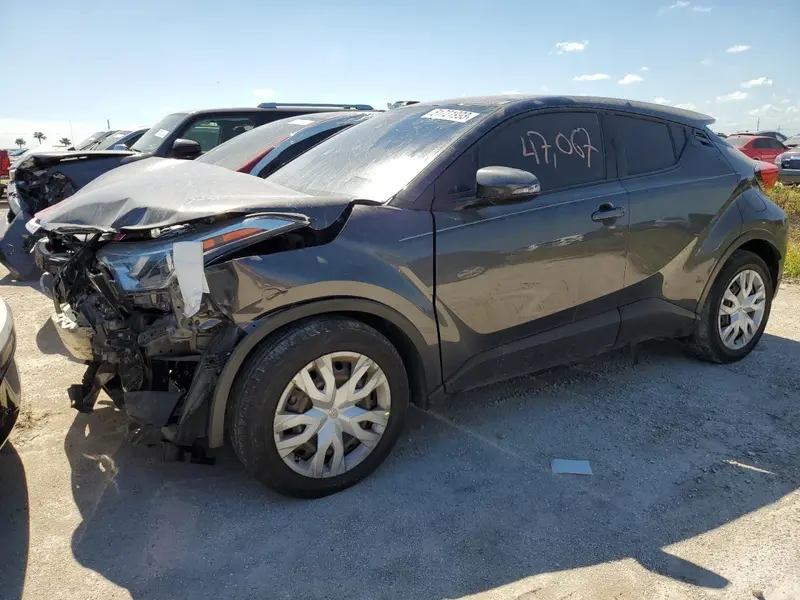 Toyota CH-R 2019г.