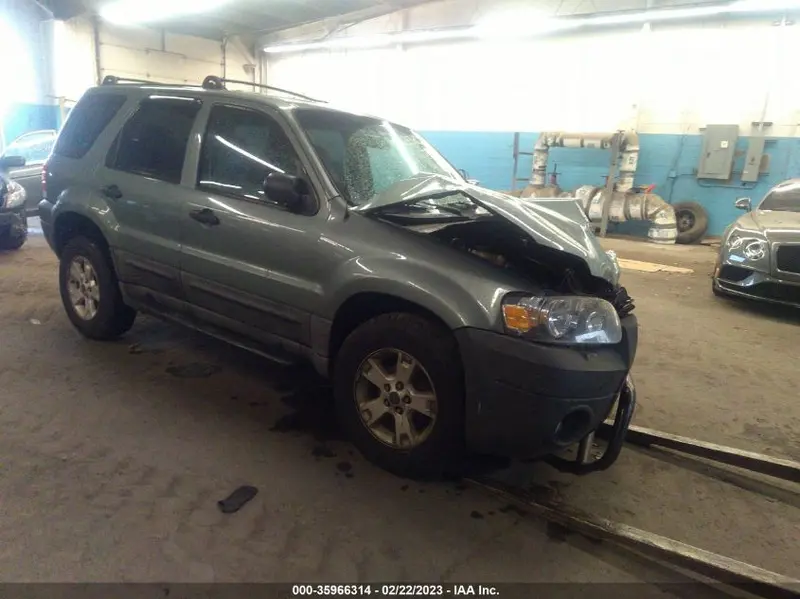 Ford Escape 2007г.