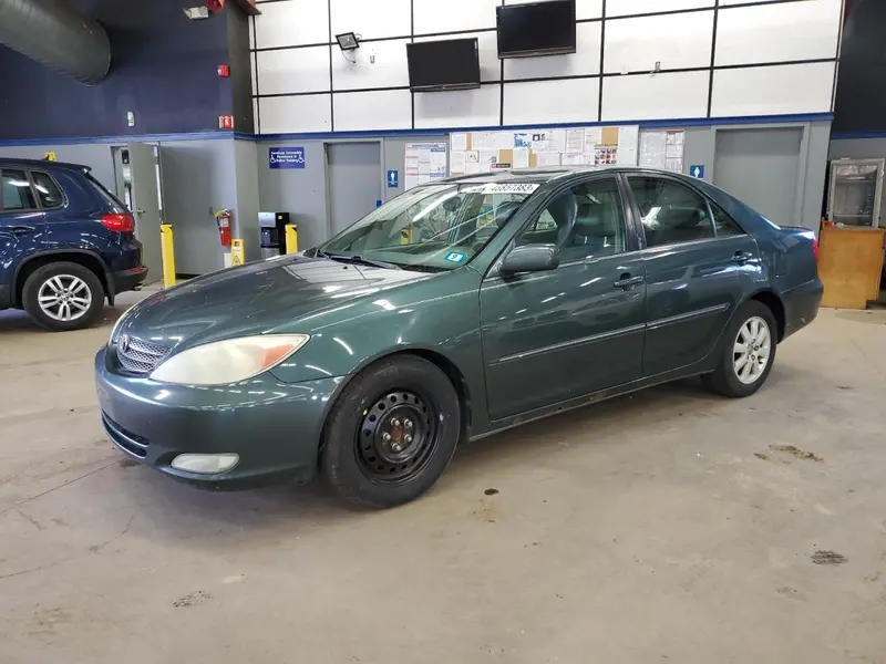 Toyota Camry 2004г.