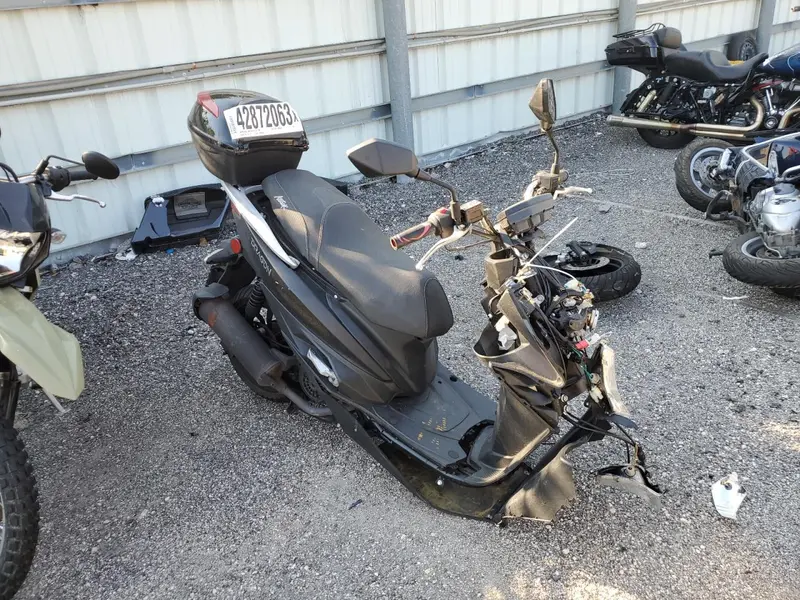 Yiben Pedal Two-wheeled Motorcycle 2022г.