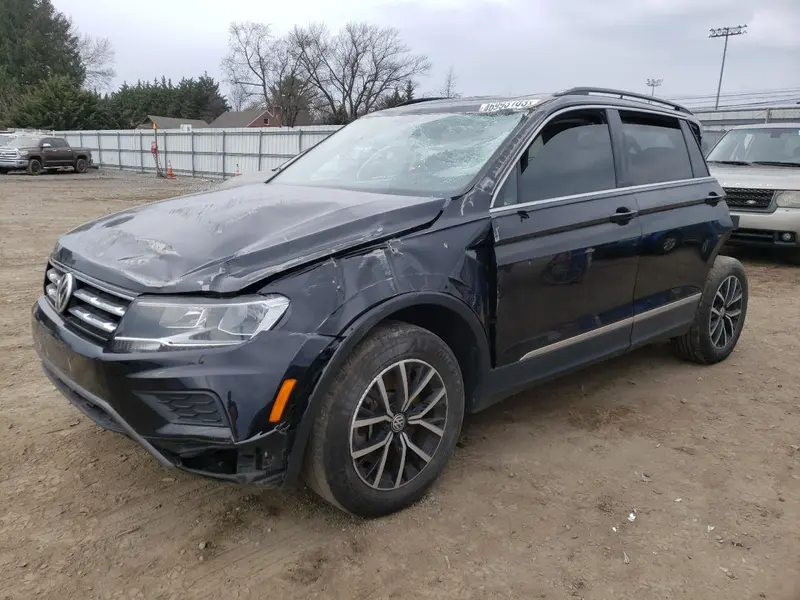Volkswagen Tiguan 2021г.
