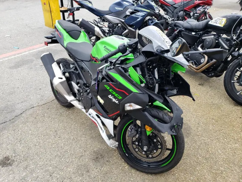 Kawasaki Ninja 400 2022г.