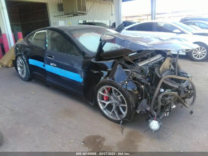 Tesla Model S 2021г.