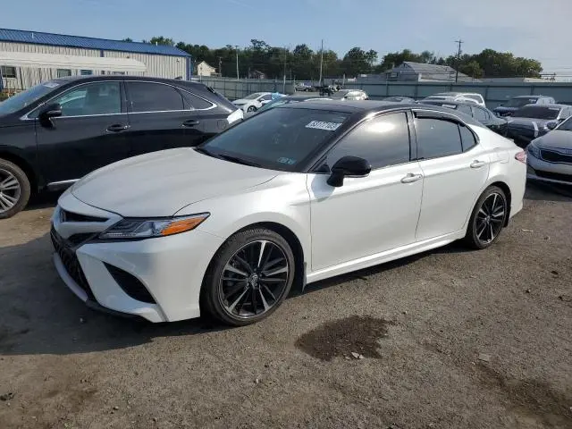 Toyota Camry 2020г.