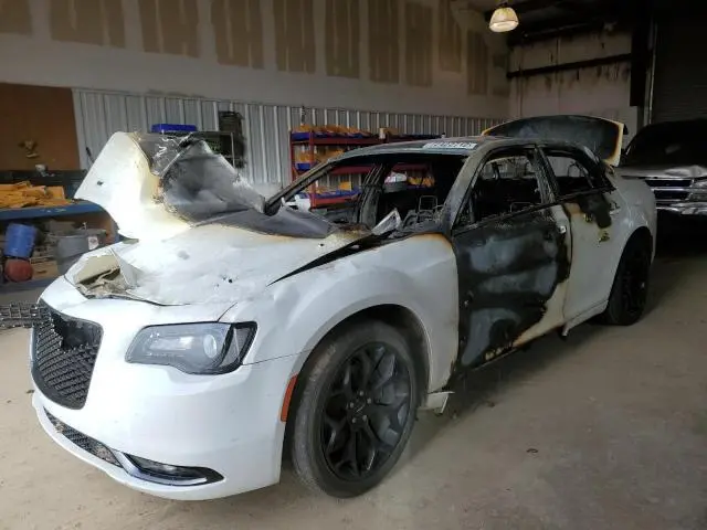 Chrysler 300 2019г.