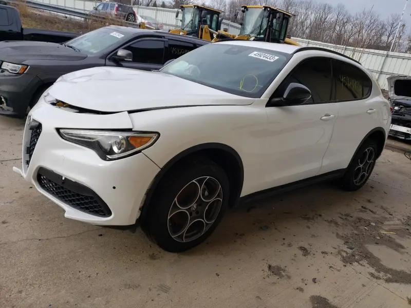 Alfa Romeo Stelvio 2021г.