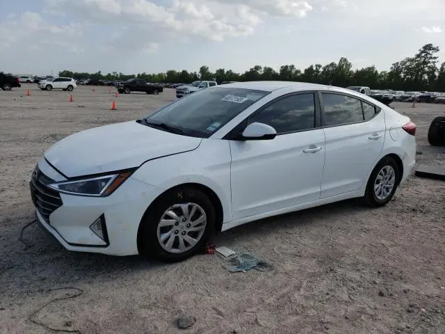 Hyundai Elantra 2019г.