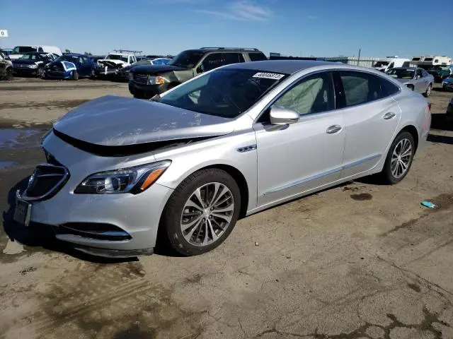 Buick LaCrosse 2017г.