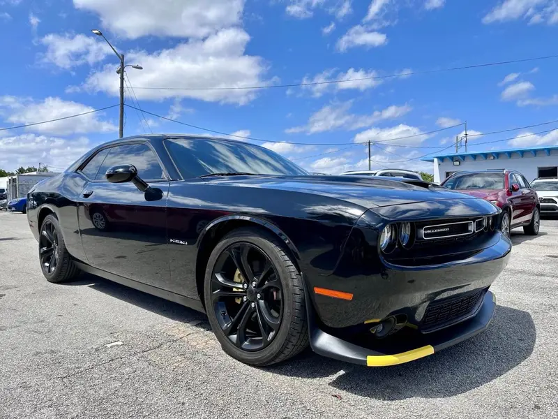 Dodge Challenger 2021г.
