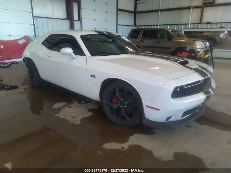 Dodge Challenger 2019г.