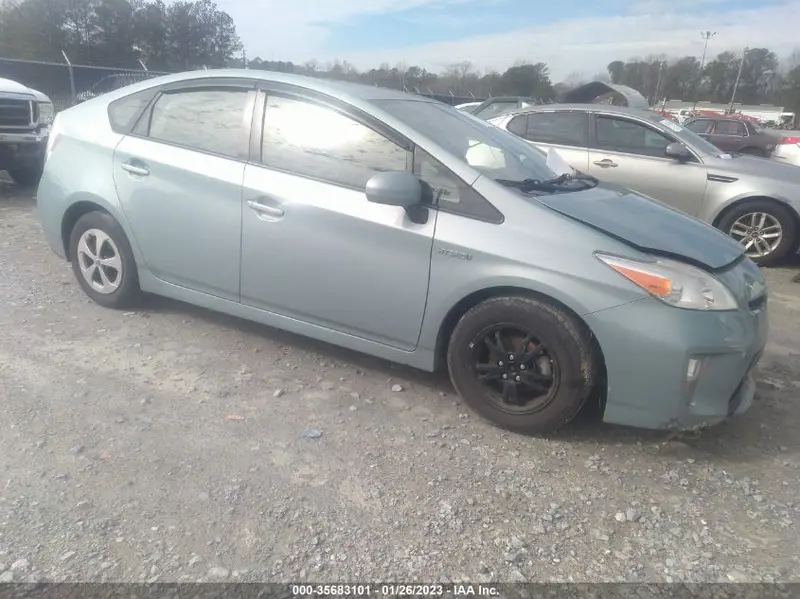 Toyota Prius 2012г.