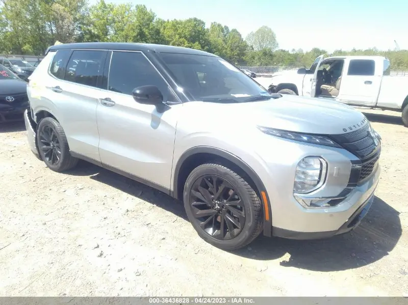 Mitsubishi Outlander 2023г.