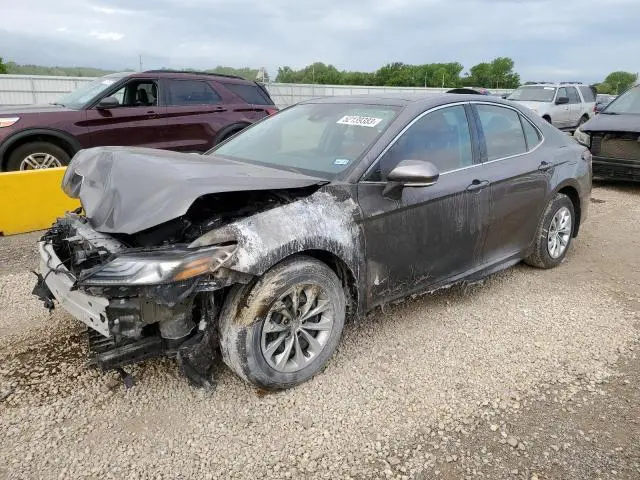 Toyota Camry 2021г.