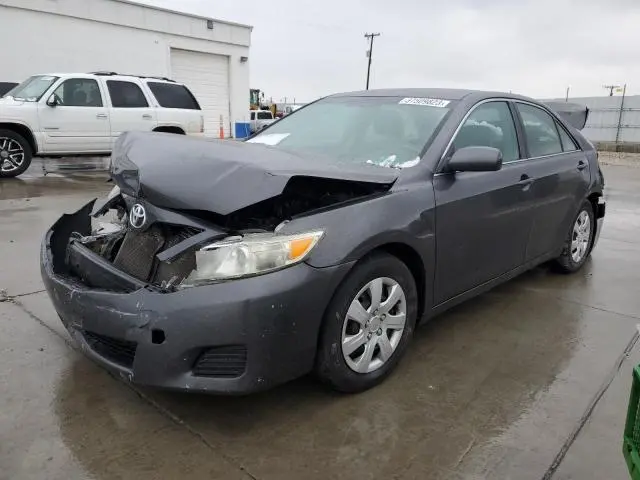 Toyota Camry 2011г.