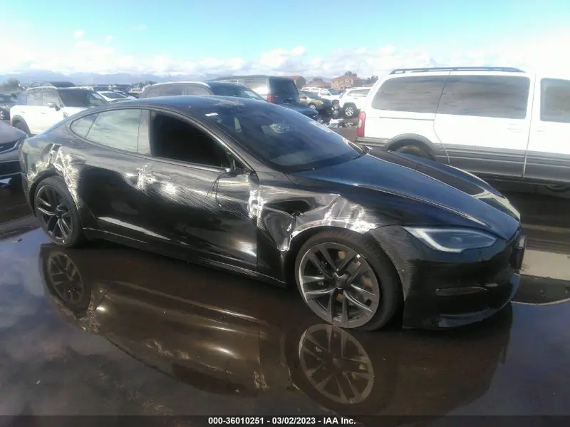 Tesla Model S 2023г.