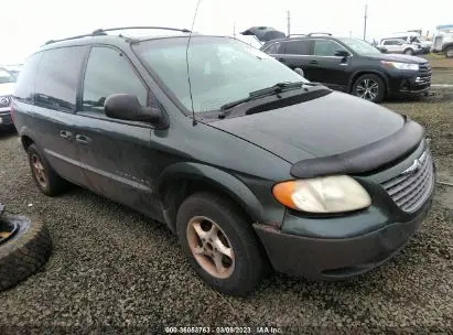 Chrysler Voyager 2001г.