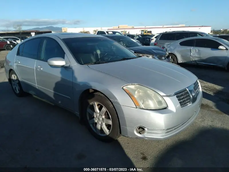 Nissan Maxima 2004г.