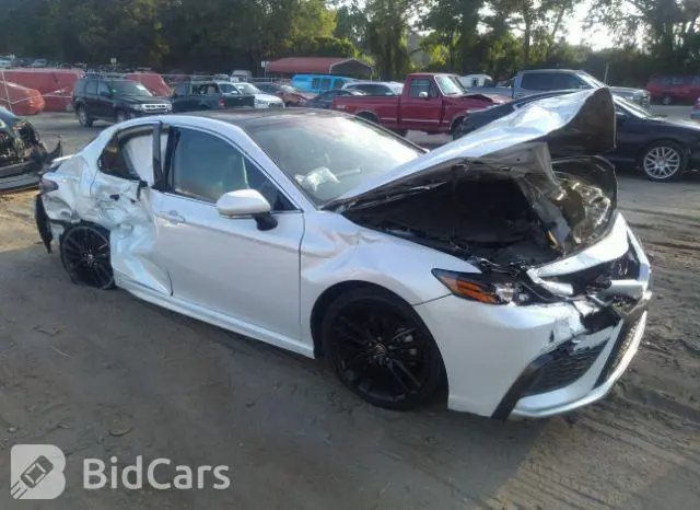 Toyota Camry 2021г.