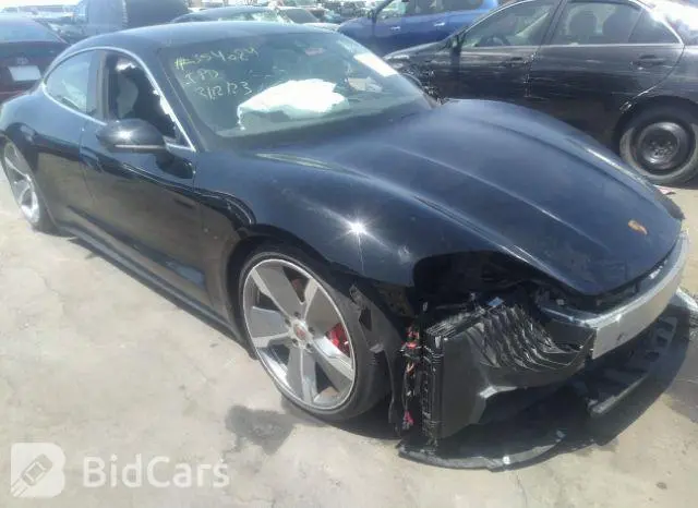 Porsche Taycan 2021г.