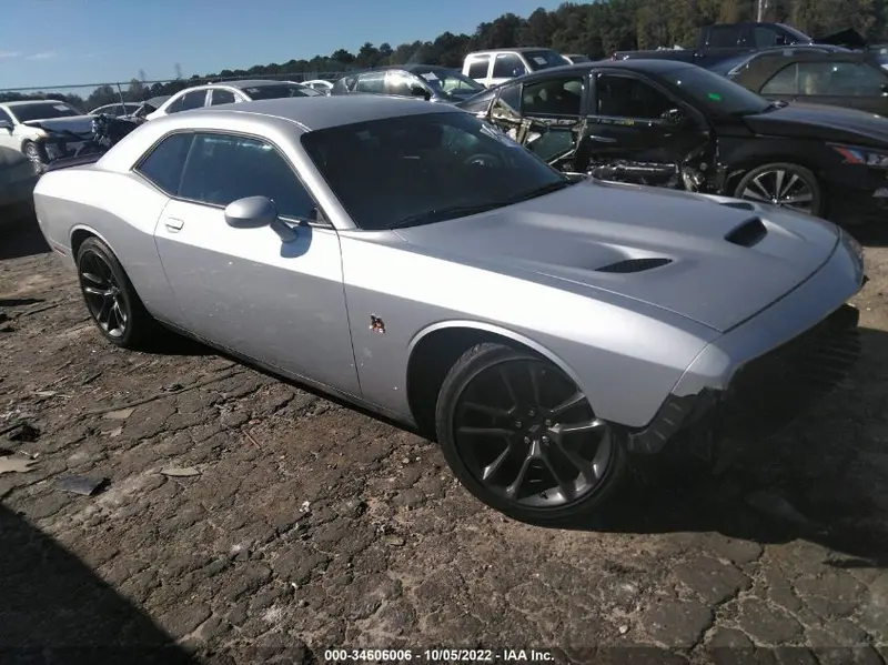 Dodge Challenger 2021г.