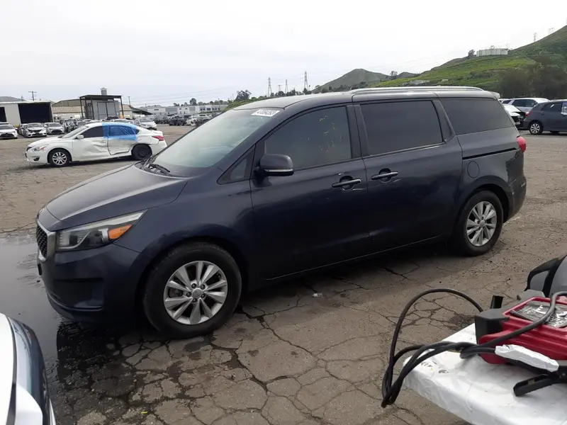 Kia Sedona 2015г.