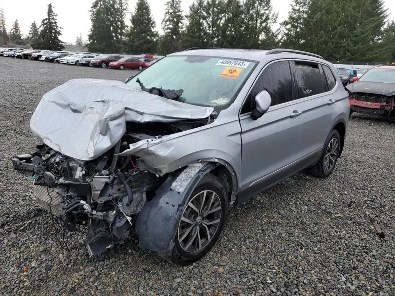 Volkswagen Tiguan 2020г.