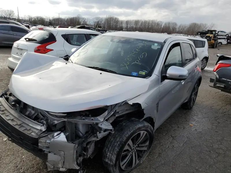 Mitsubishi Outlander 2020г.