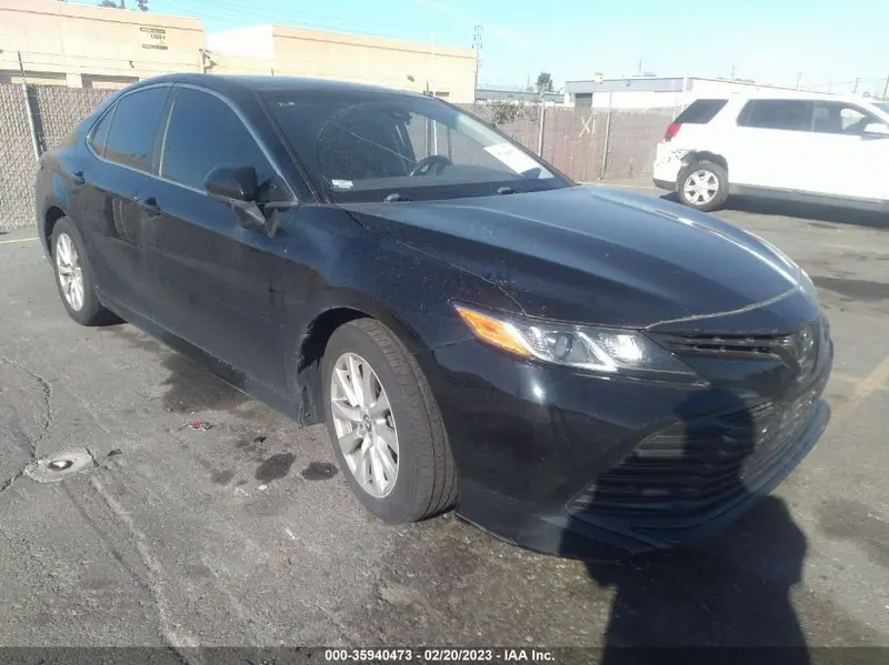 Toyota Camry 2018г.